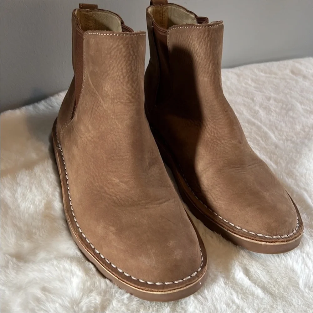 LL bean Chelsea Boots EUC - Picture 7 of 16